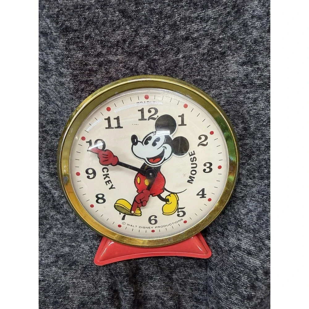 Vtg Bradley Mickey Mouse Wind-up alarm Clock Walt Disney Productions Red Base
